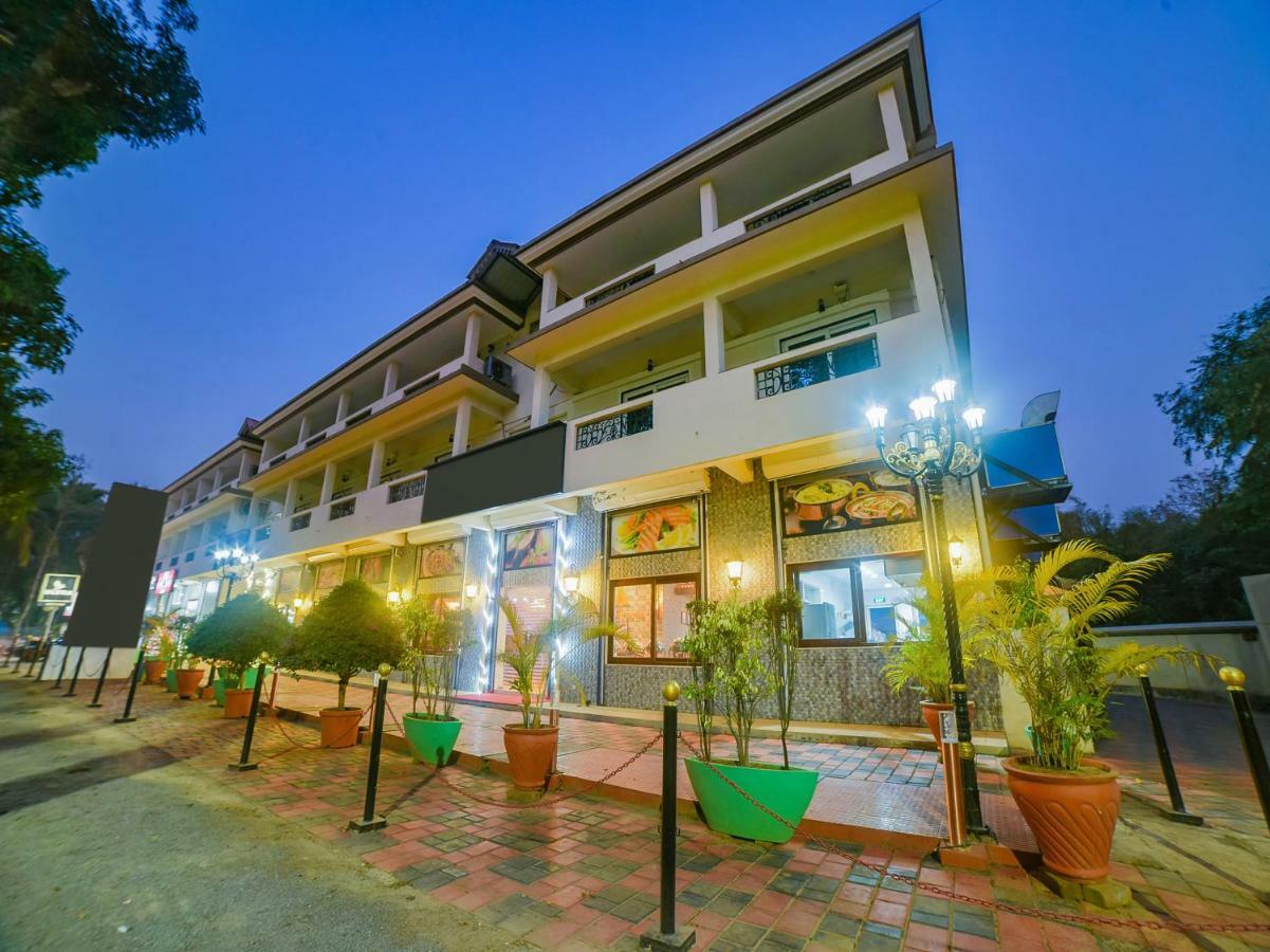 The Avenue Orlim Aparthotel Cavelossim Exterior foto
